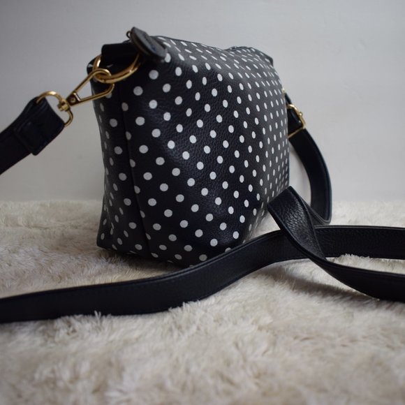 IM Love Cross Body - Picture 10 of 12